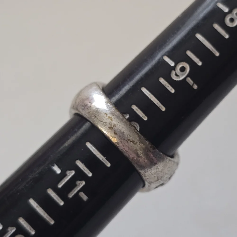 Silver-Tone Black Stone Claw Ring Size 10